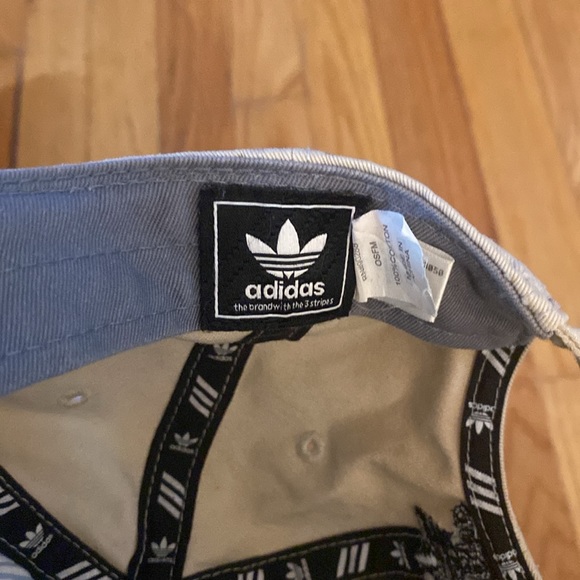 ADIDAS tan hat - Picture 5 of 6